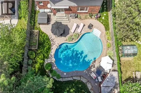 32 Symphony Place Ancaster ON L9G 4V6