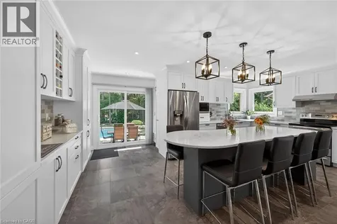 32 Symphony Place Ancaster ON L9G 4V6