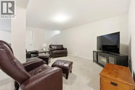 160 Susan Drive Fonthill ON L3E 0B2