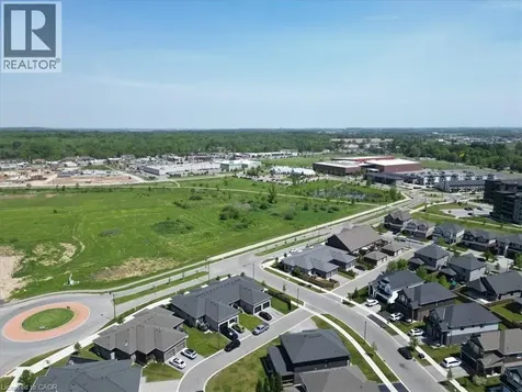 160 Susan Drive Fonthill ON L3E 0B2