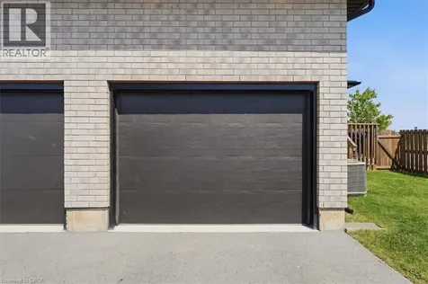 160 Susan Drive Fonthill ON L3E 0B2