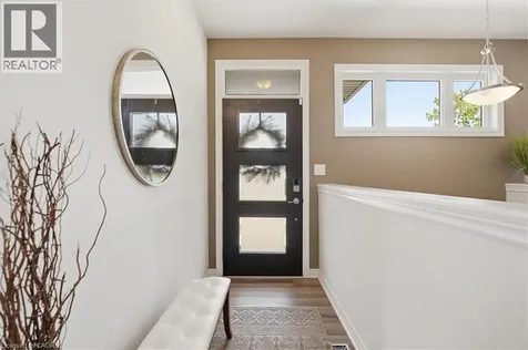 160 Susan Drive Fonthill ON L3E 0B2