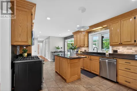 4038 Spring Road Hamilton Township ON L1A 3V6