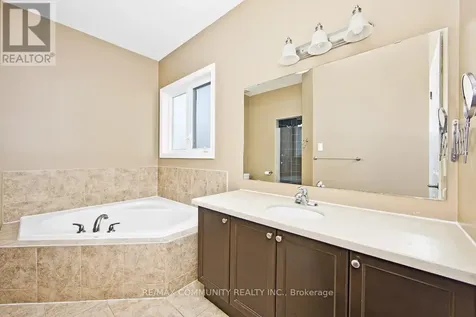 48 Riverwalk Place Midland ON L4R 0B5
