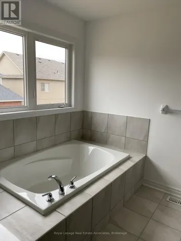 85 Tracey Lane Collingwood ON L9Y 0G7