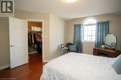 20 Mcconkey Crescent Brantford ON N3S 0C1