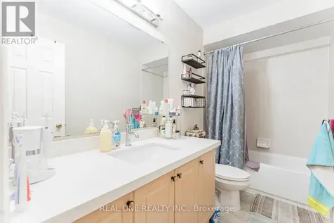 37 Bilbrough Street Aurora ON L4G 7W3