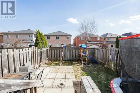 37 Bilbrough Street Aurora ON L4G 7W3