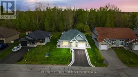 20317 Andrea Avenue South Glengarry ON K0C 2C0
