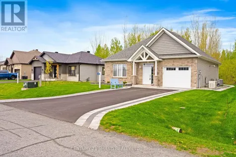 20317 Andrea Avenue South Glengarry ON K0C 2C0