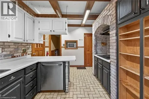 4637 Ellis Street Niagara Falls ON L2E 1H8