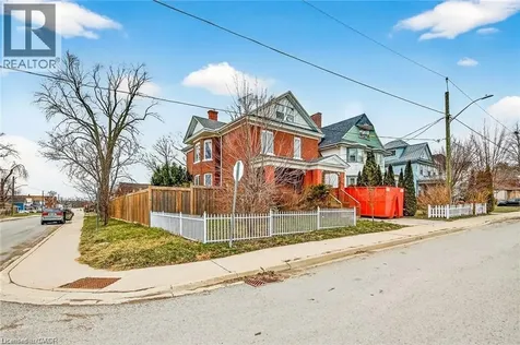 4637 Ellis Street Niagara Falls ON L2E 1H8