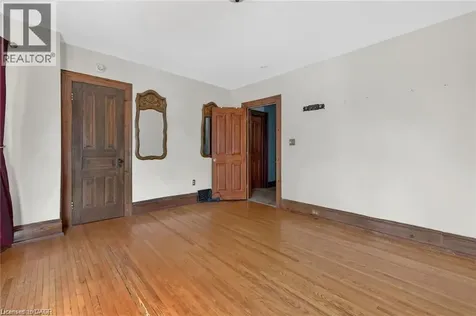 4637 Ellis Street Niagara Falls ON L2E 1H8