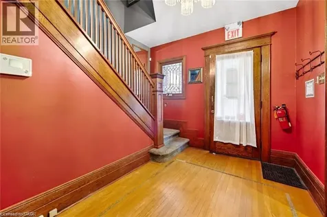 4637 Ellis Street Niagara Falls ON L2E 1H8