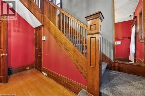 4637 Ellis Street Niagara Falls ON L2E 1H8