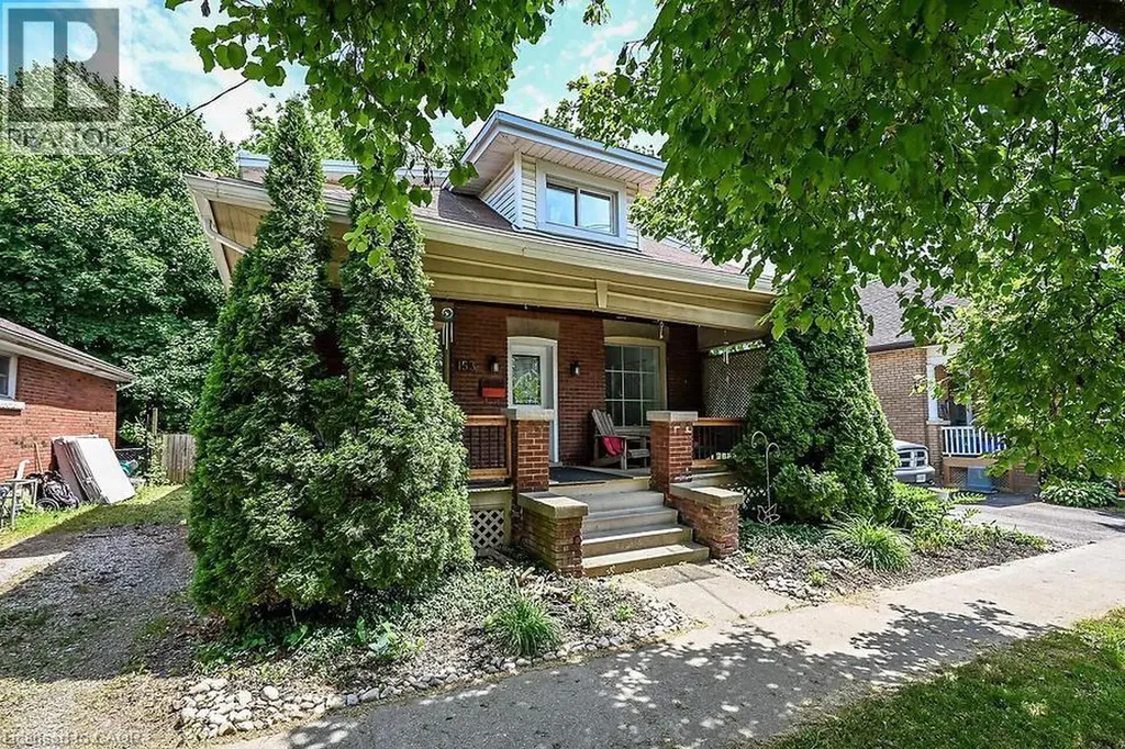 153 Eagle Avenue Brantford ON N3S 1Z7