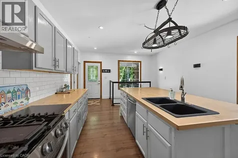 153 Eagle Avenue Brantford ON N3S 1Z7