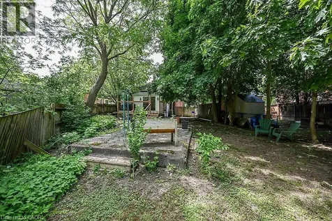153 Eagle Avenue Brantford ON N3S 1Z7