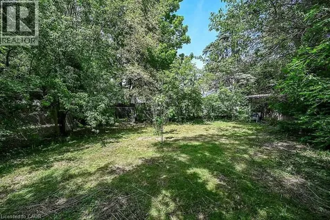 153 Eagle Avenue Brantford ON N3S 1Z7