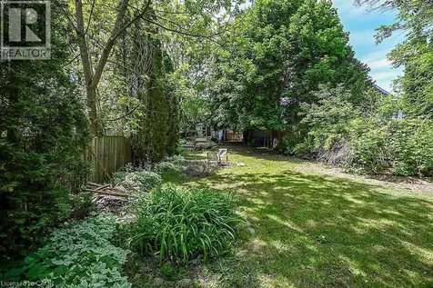 153 Eagle Avenue Brantford ON N3S 1Z7