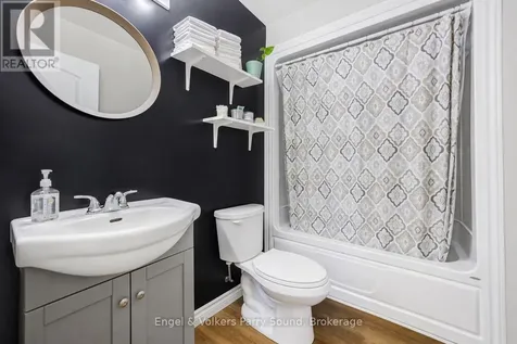 6 Lawrence Street Parry Sound ON P2A 2E2