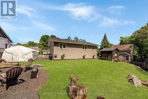 6 Lawrence Street Parry Sound ON P2A 2E2