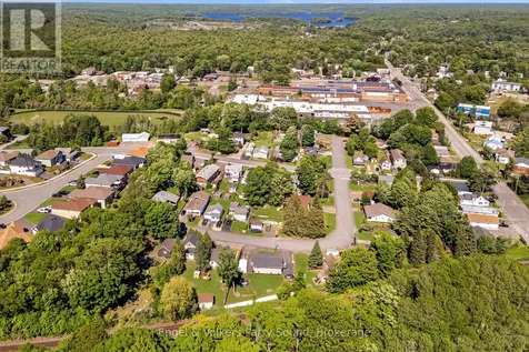 6 Lawrence Street Parry Sound ON P2A 2E2