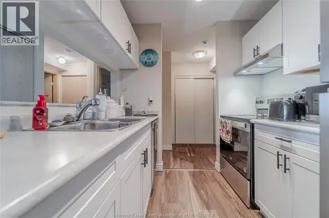 2922 Rivard Windsor ON N8T 3N9