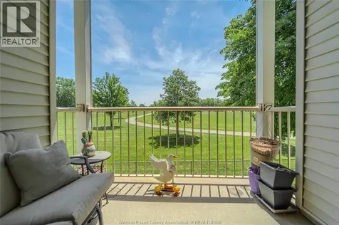 2922 Rivard Windsor ON N8T 3N9