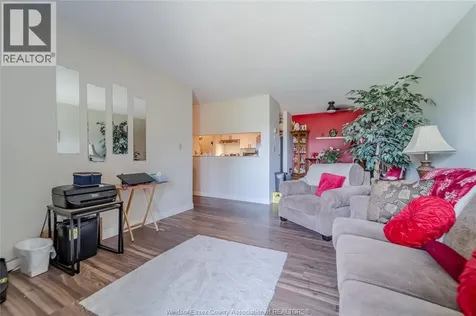2922 Rivard Windsor ON N8T 3N9