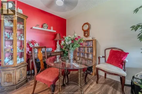 2922 Rivard Windsor ON N8T 3N9