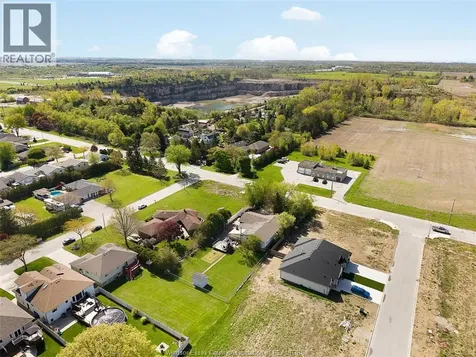 540 Simcoe Street Amherstburg ON N9V 1N3