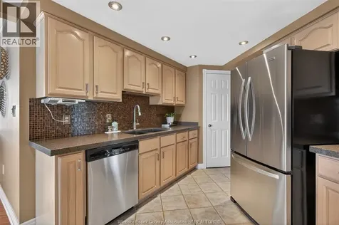 310 Village Grove Drive Tecumseh ON N8N 4X7