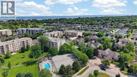 310 Village Grove Drive Tecumseh ON N8N 4X7