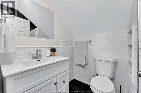 1554 Aubin Road Windsor ON N8Y 4G2