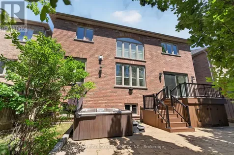 341 Admiral Drive Oakville (br Bronte) ON L6L 0C2