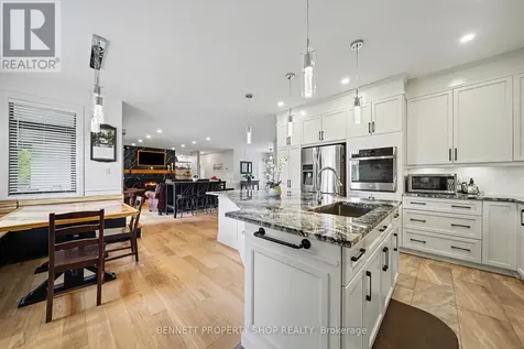 6264 Nick Adams Road Ottawa ON K4P 1H2