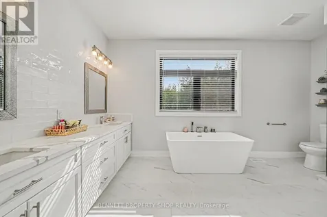 6264 Nick Adams Road Ottawa ON K4P 1H2