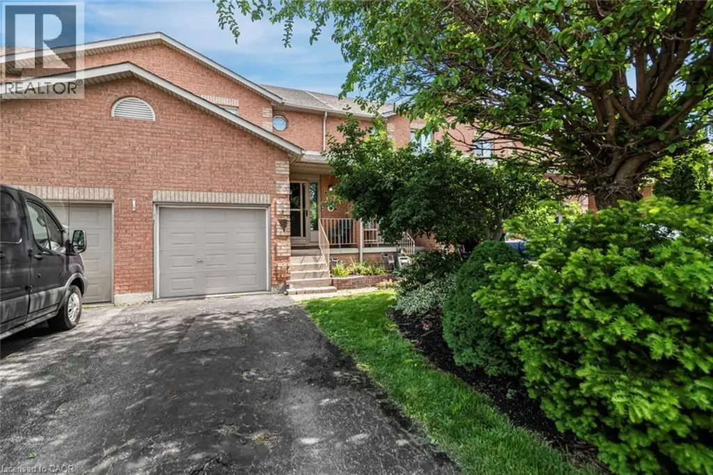 127 Terni Boulevard Hamilton ON L8W 3W4