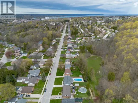 181 7th Avenue East Owen Sound ON N4K 2W8