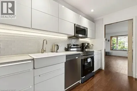 9 Morton Avenue Dundas ON L9H 2P4
