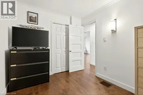 9 Morton Avenue Dundas ON L9H 2P4