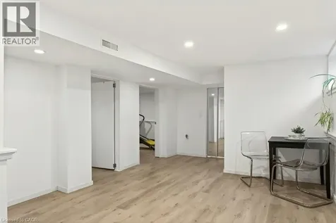 9 Morton Avenue Dundas ON L9H 2P4