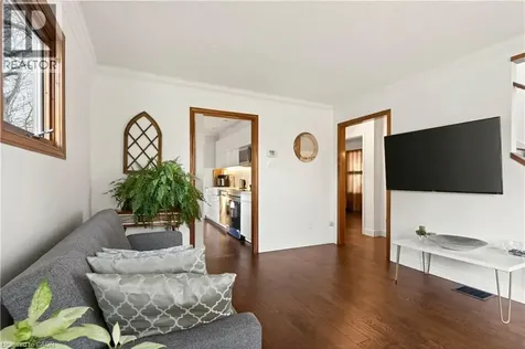 9 Morton Avenue Dundas ON L9H 2P4