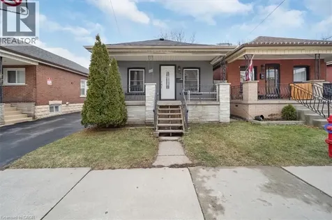 106 Lottridge Street Hamilton ON L8L 6T9