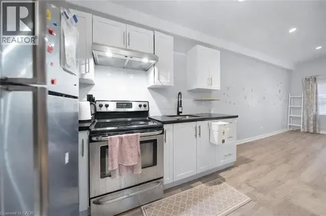 106 Lottridge Street Hamilton ON L8L 6T9