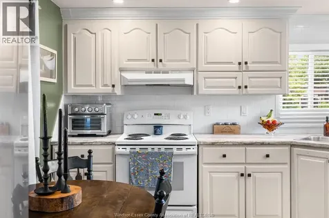 31 Dana Drive Essex ON N8M 1Z1