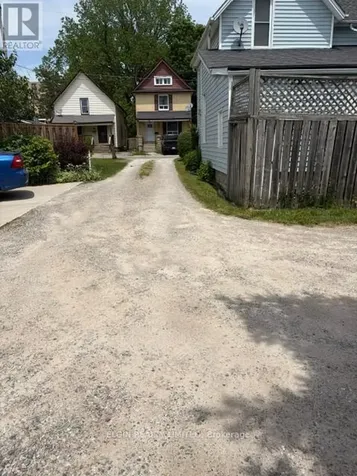 46 Elgin Street St. Thomas ON N5R 3M1