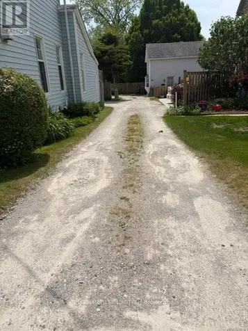 46 Elgin Street St. Thomas ON N5R 3M1