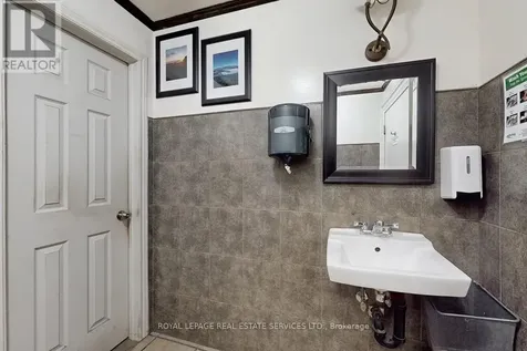 1026 Speers Road Oakville (br Bronte) ON L6L 2X4